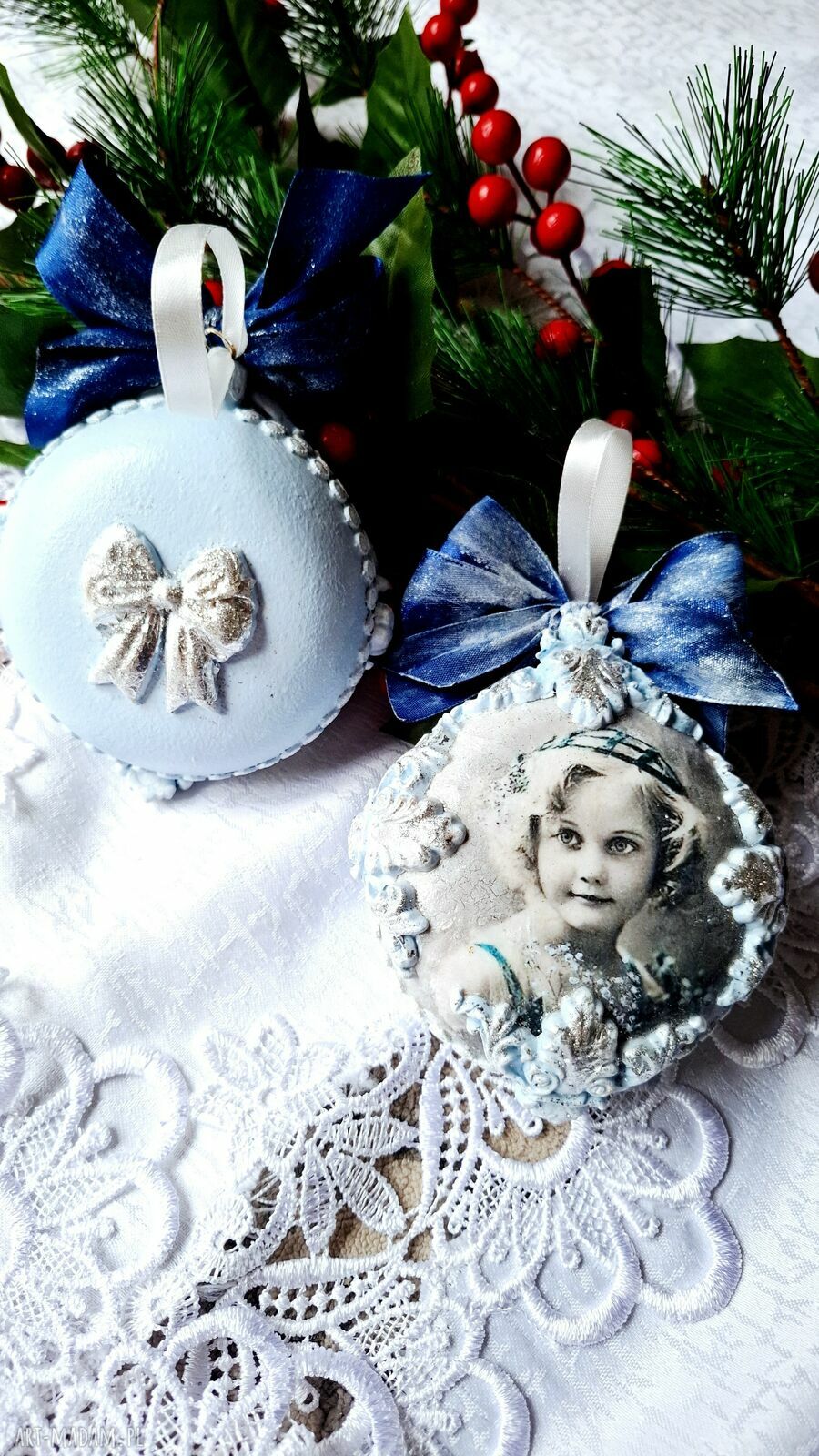 Bombki medaliony w stylu vintage - srebrzone ornamenty, zestaw 2 szt
