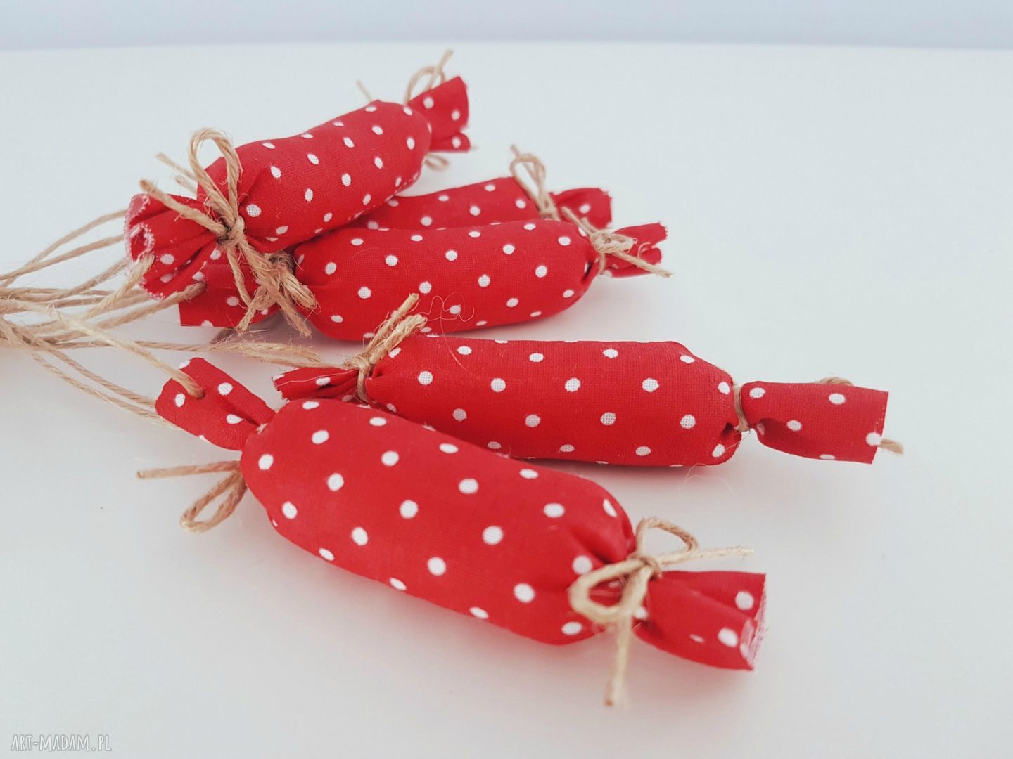pomysły na upominki świąteczne: bombki zawieszki na choinkę cukierki handmade