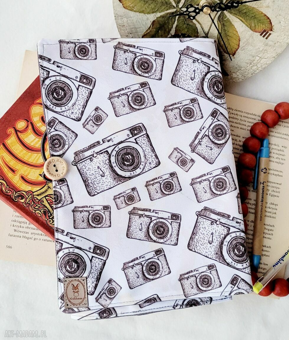 Wodoodporne etui na książkę, notes i aparat - ręcznie szyte