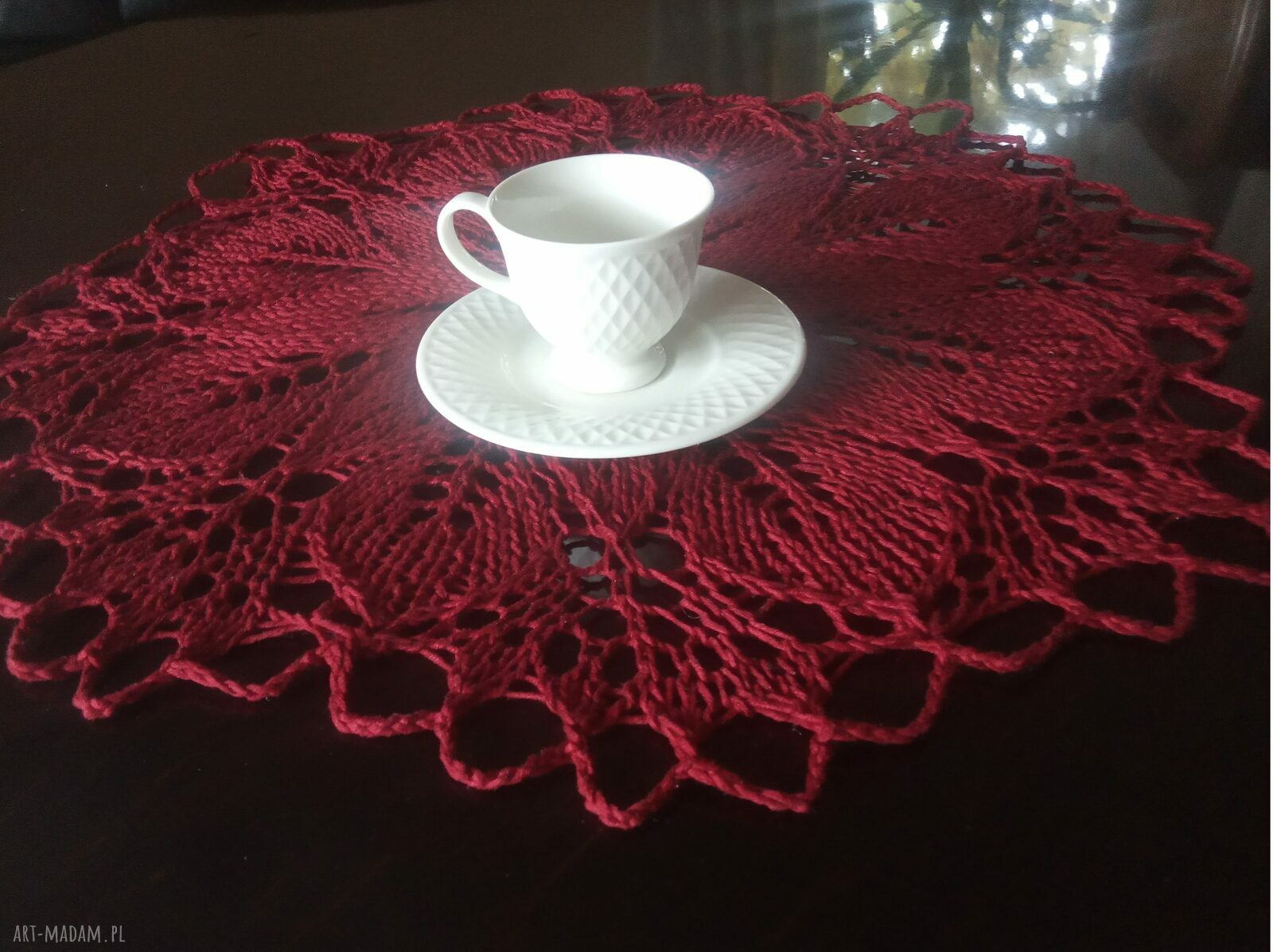 Bordowa serwetka na drutach z bawełny 100% - efekt 3D, śr. 47 cm