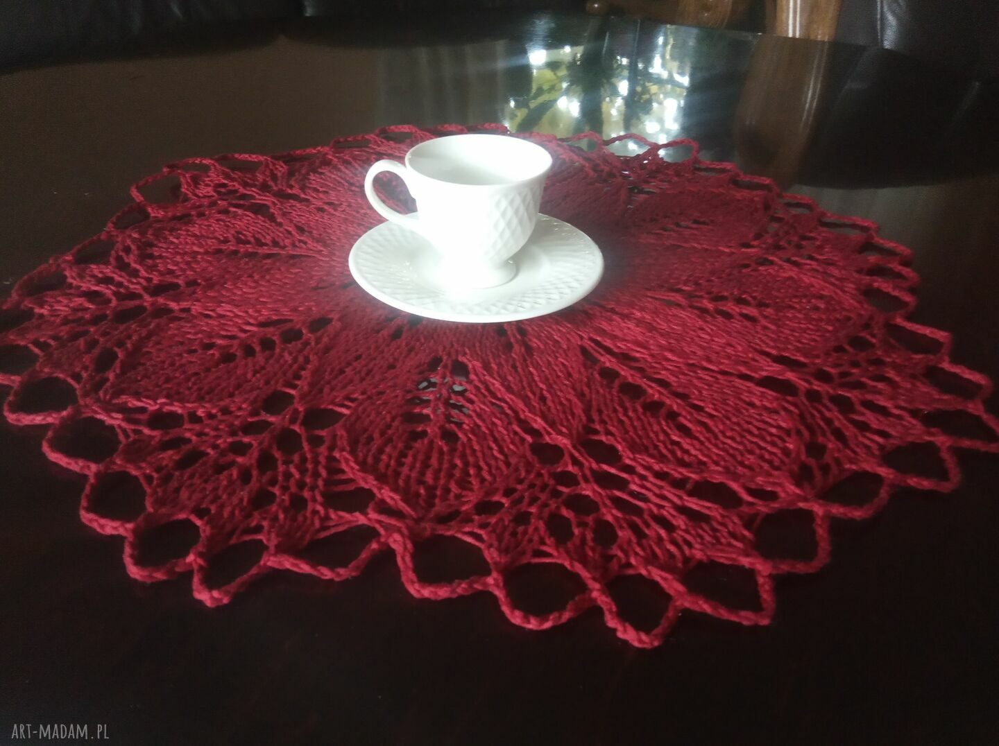 Bordowa serwetka na drutach z bawełny 100% - efekt 3D, śr. 47 cm