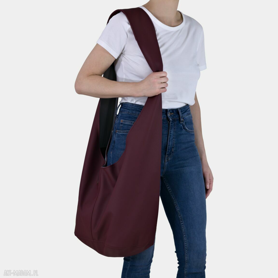 Bordowa torba hobo w stylu boho - Long Boogi Bag do noszenia przez ramię