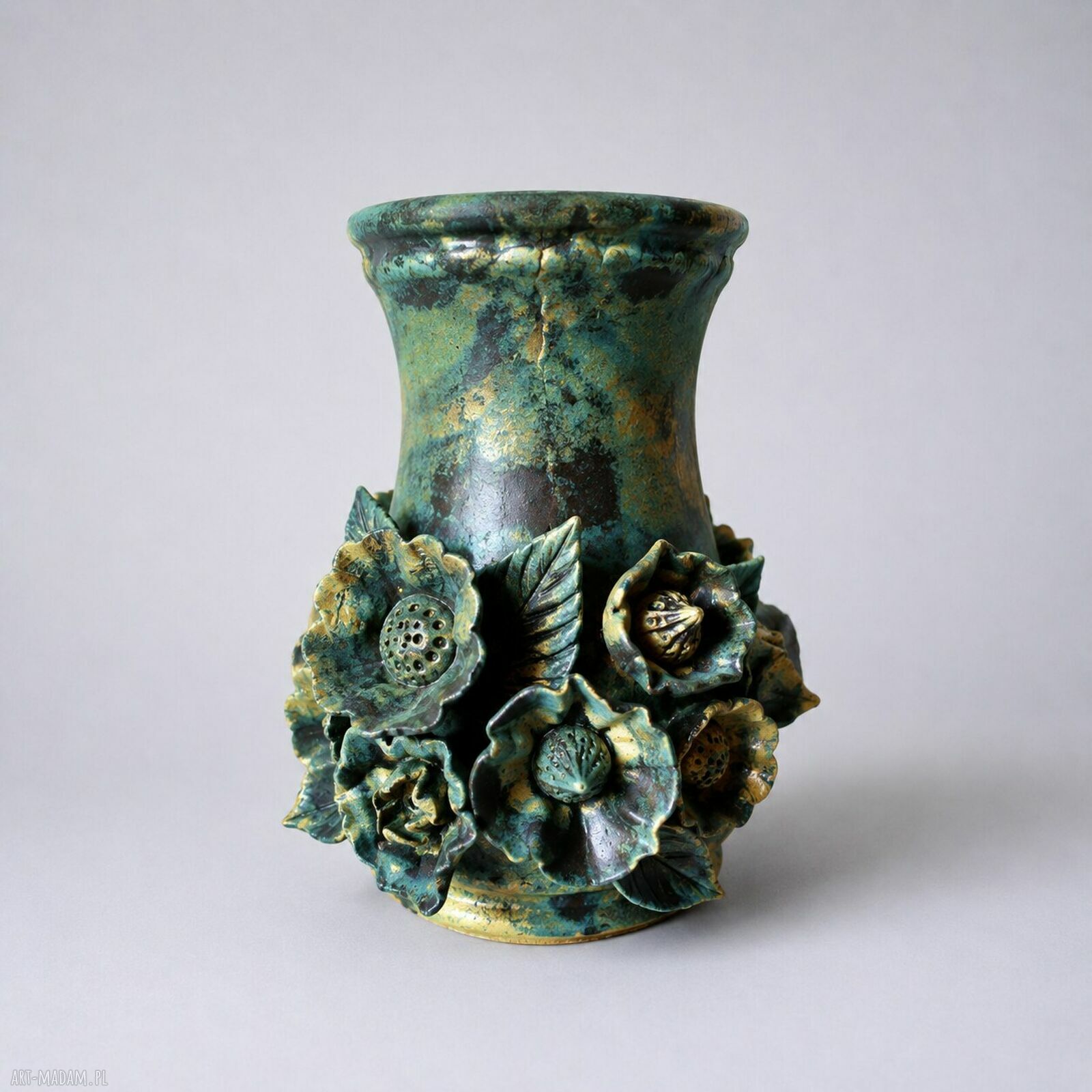 Botaniczna opowieść - unikatowa dekoracja ceramiczna z kwiatami i liśćmi