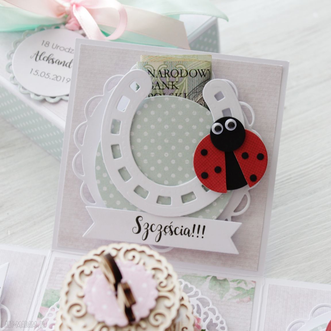 scrapbooking kartki: Box eksplodujące pudełko osiemnastka prezent Hand Made
