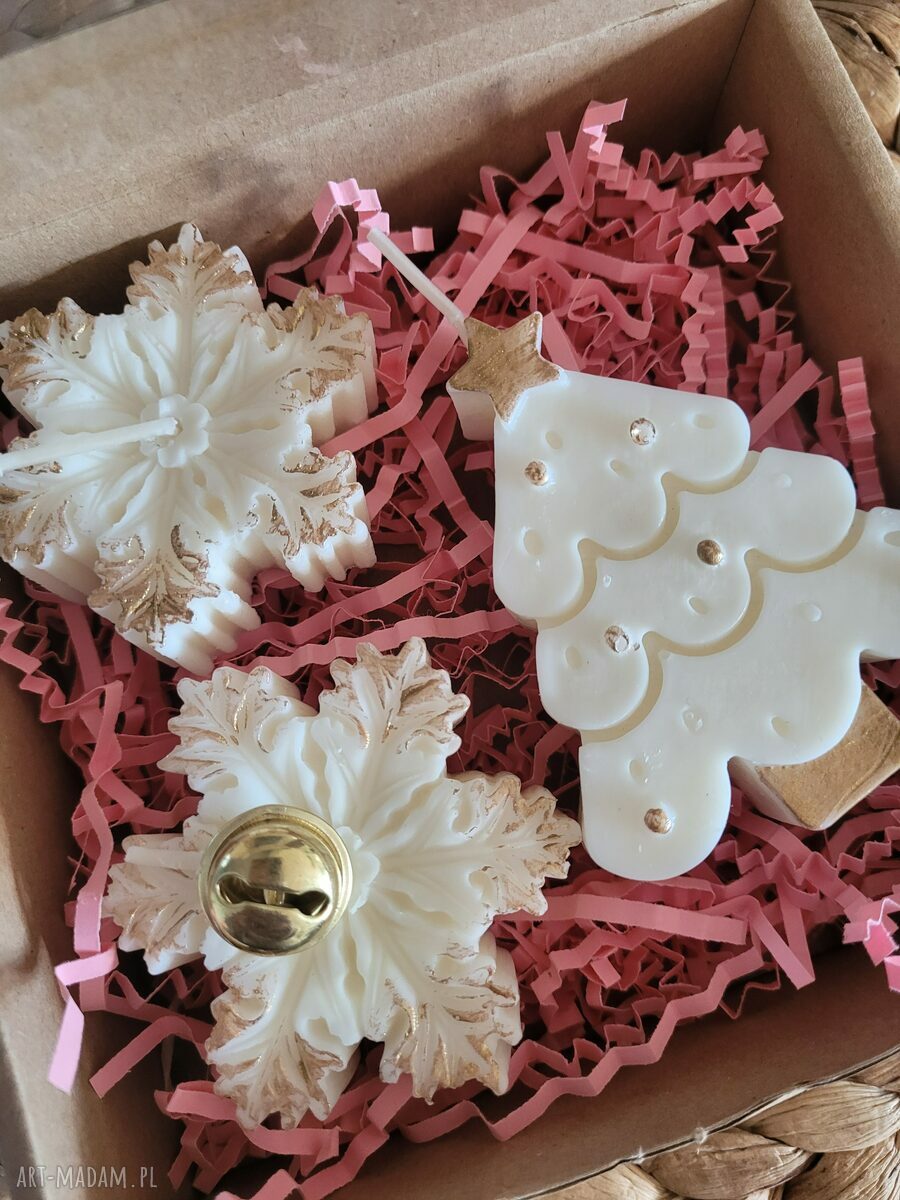 Box upominkowy z świecami sojowymi handmade - śnieżynki i choinka
