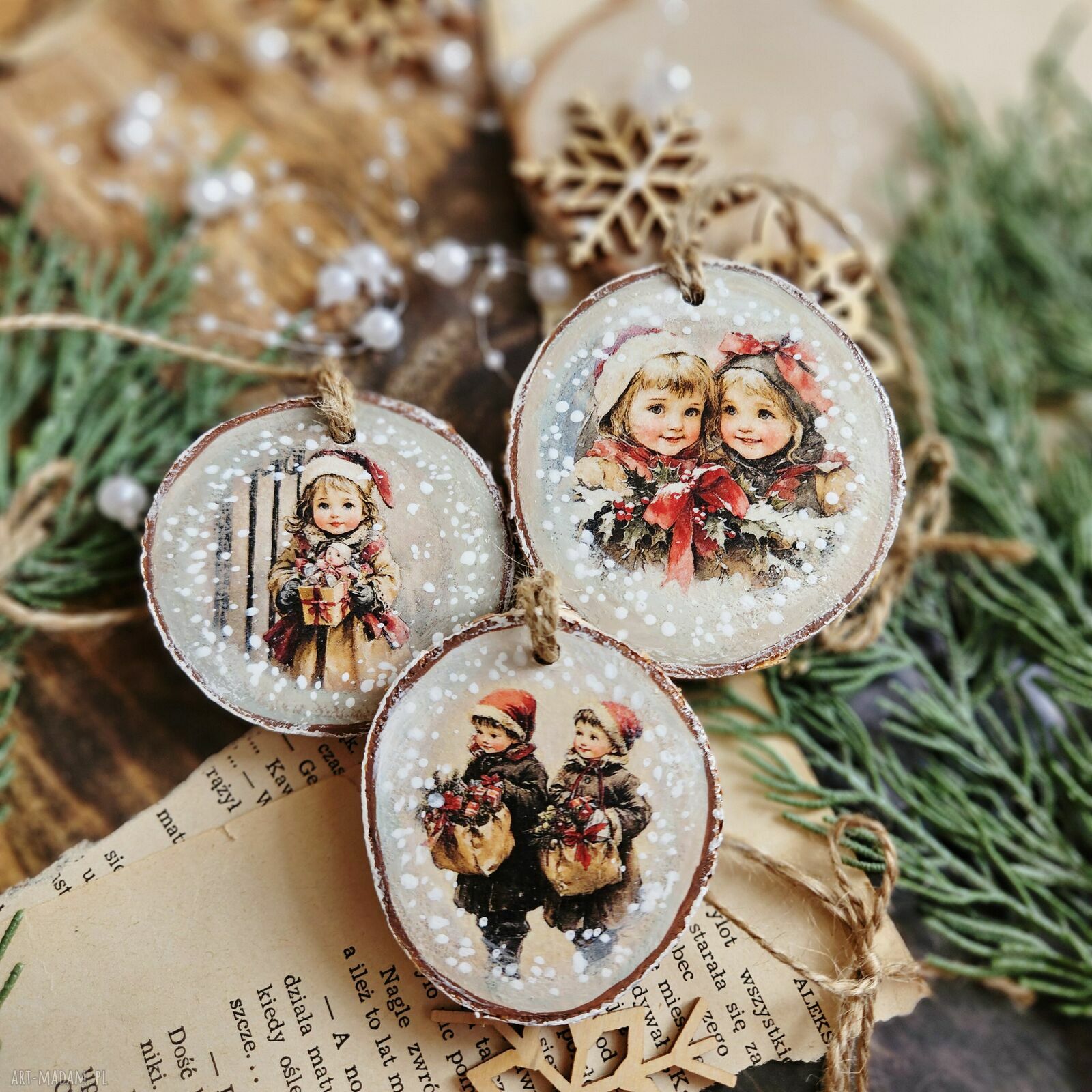 prezenty świąteczne: Zimowe plasterki choinkowe dekoracje vintage z efektem decoupage