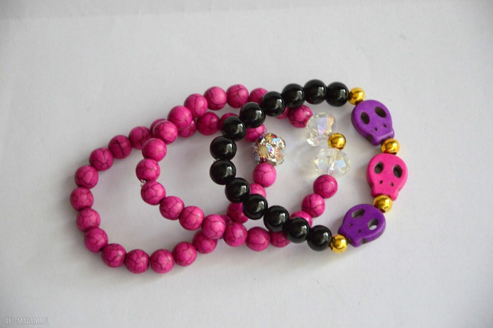 Bracelet by SIS: różowe kamienie z cyrkoniową kulą