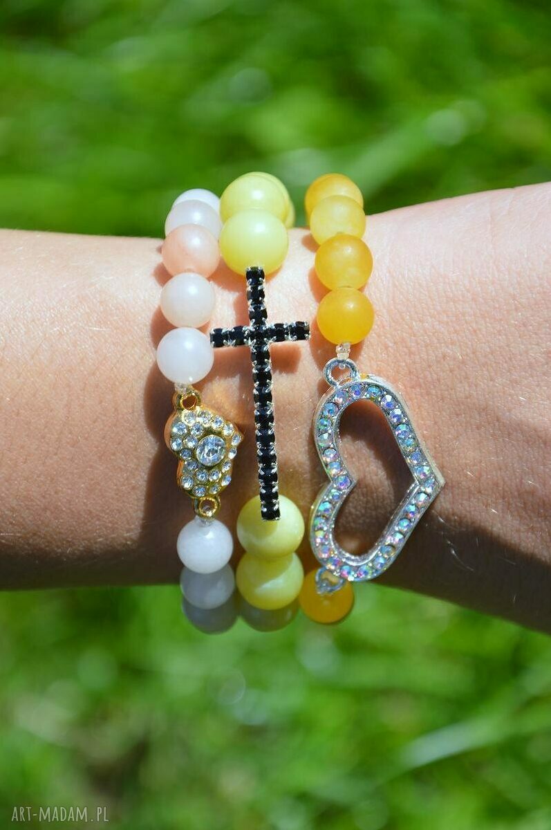 Bracelet by SIS: cyrkoniowe serce w łososiowych kamieniach
