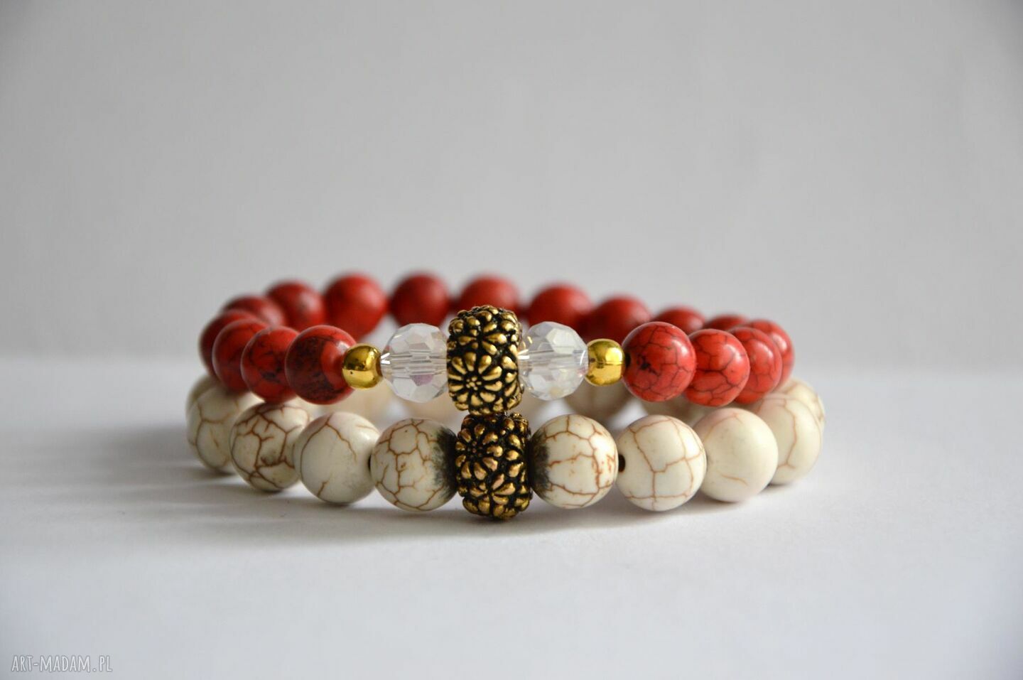 Bracelet by SIS: czerwone kamienie ze złotem