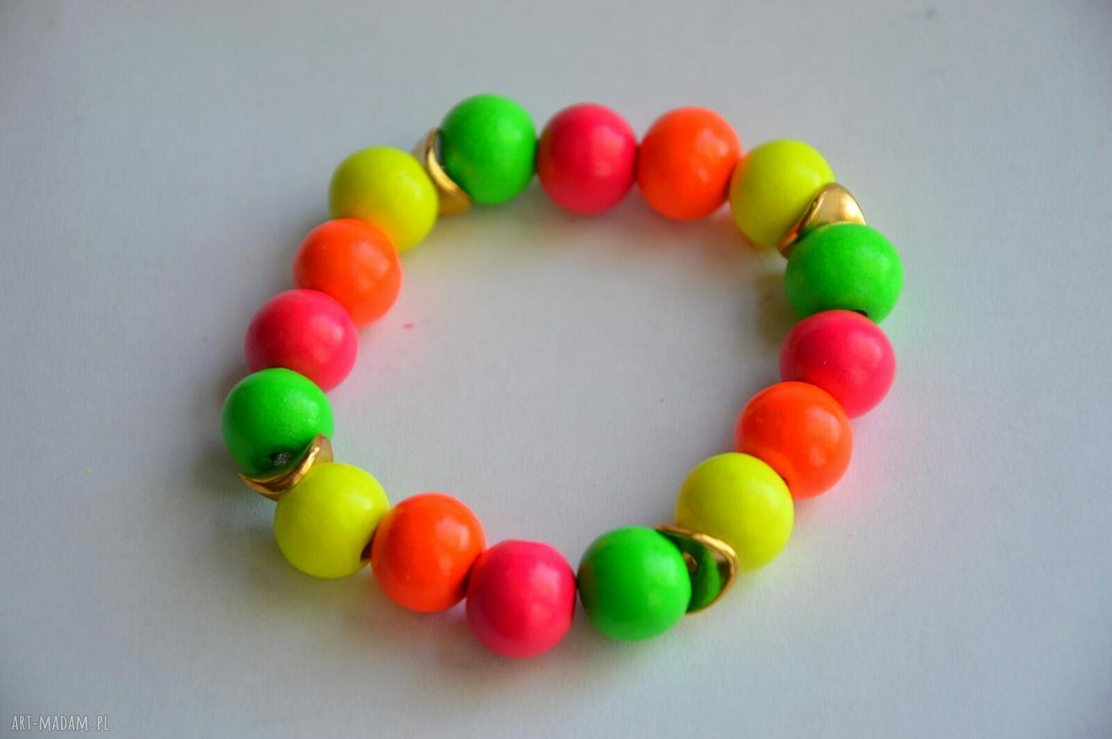 Bracelet by SIS: mix nenowych drewnianych korali