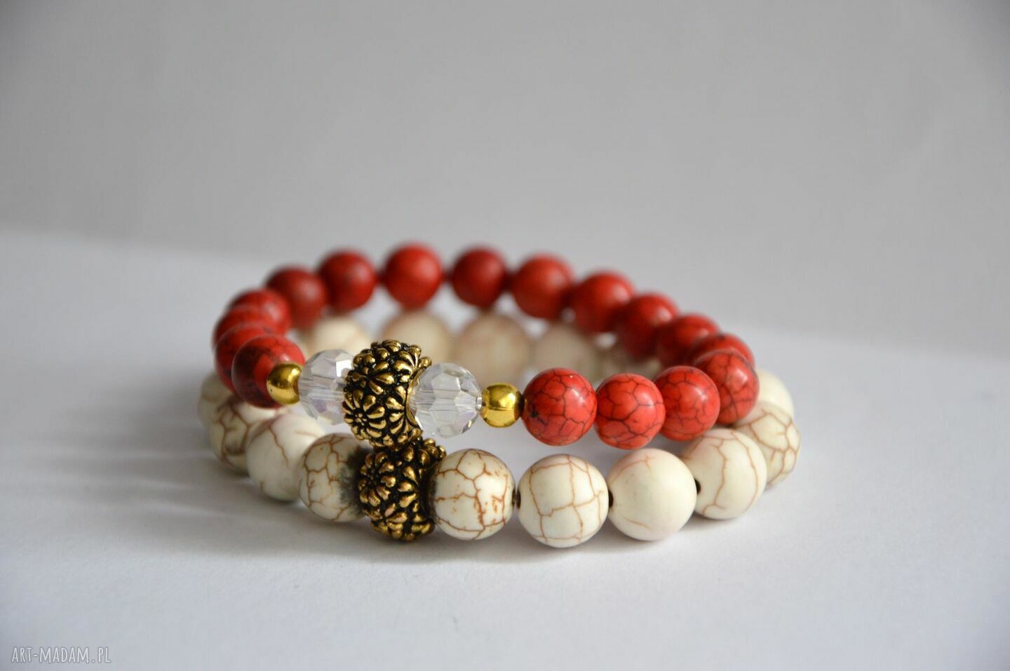 Bracelet by SIS: czerwone kamienie ze złotem