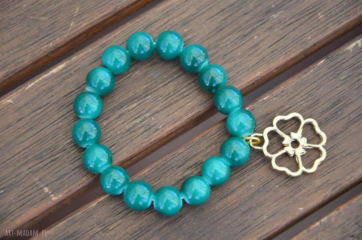 Bracelet by SIS: zielone korale ze złotym kwiatem