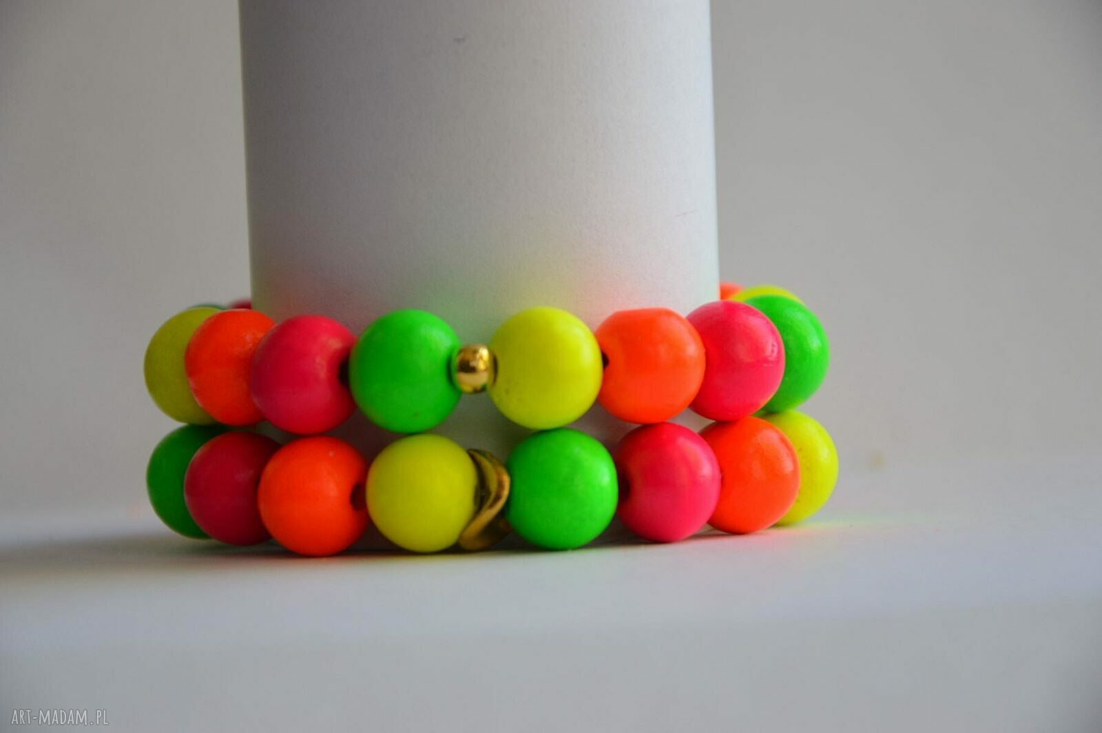 Bracelet by SIS: mix nenowych drewnianych korali