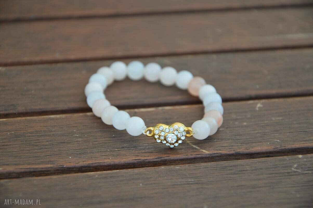 Bracelet by SIS: cyrkoniowe serce w łososiowych kamieniach