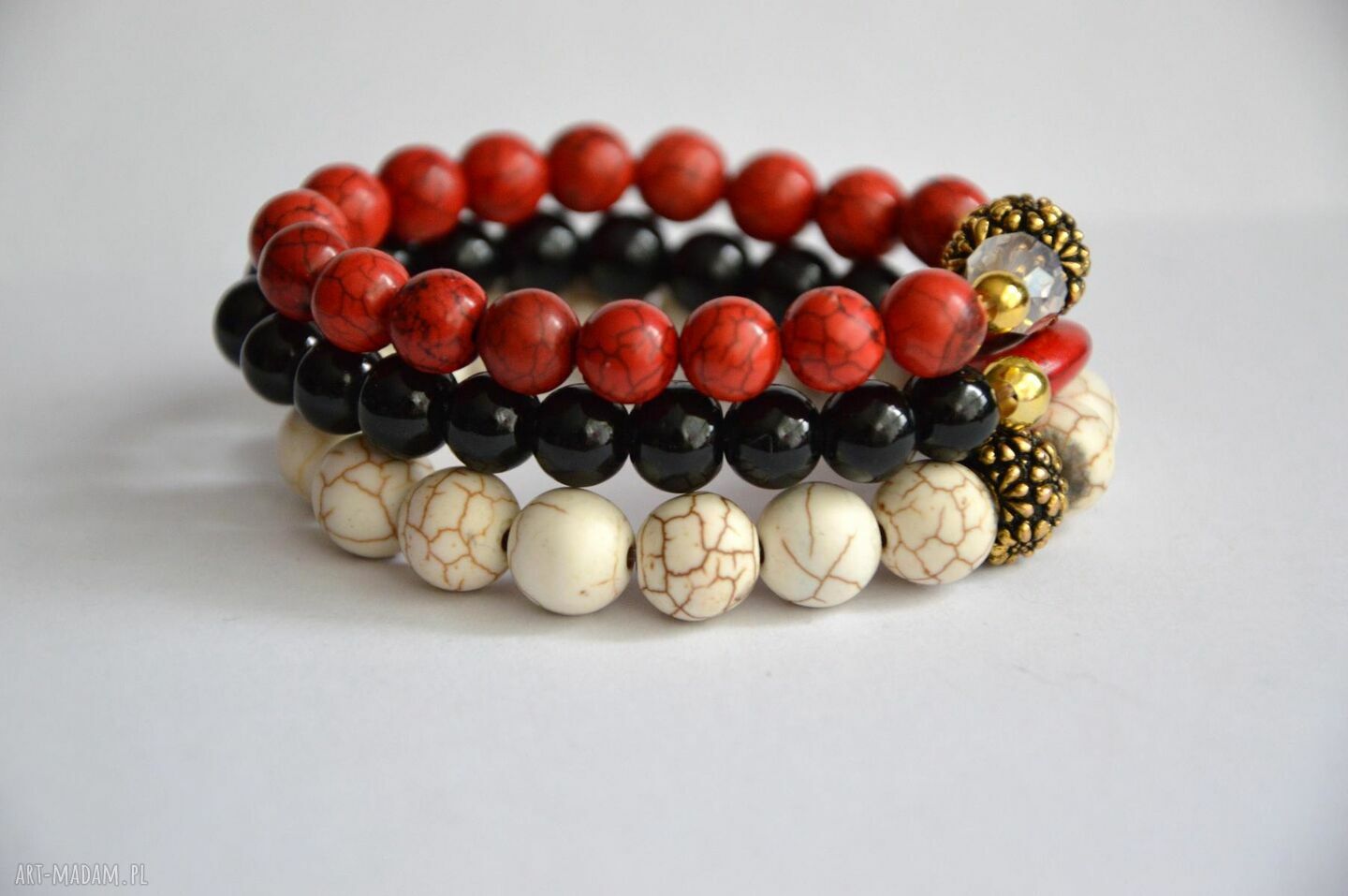 Bracelet by SIS: czerwone kamienie ze złotem