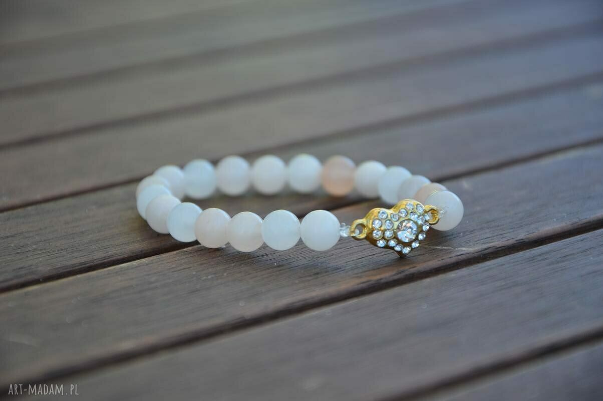Bracelet by SIS: cyrkoniowe serce w łososiowych kamieniach