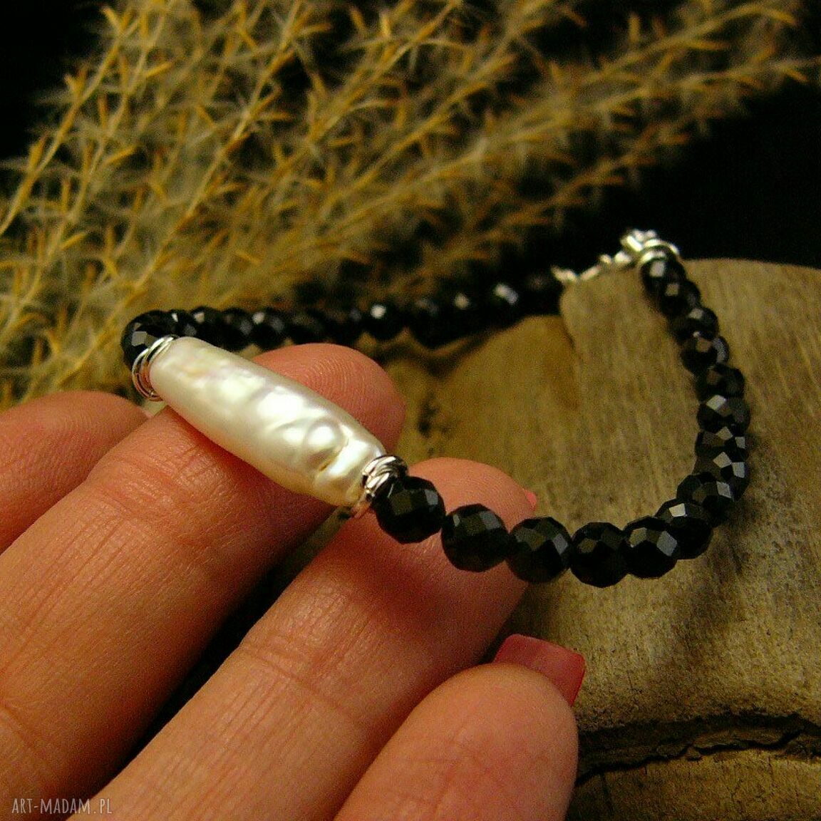 Bransoleta amulet z perłą Keshi i czarnym turmalinem - srebro 925