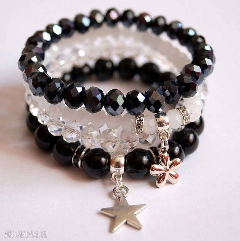 Bransoleta black star