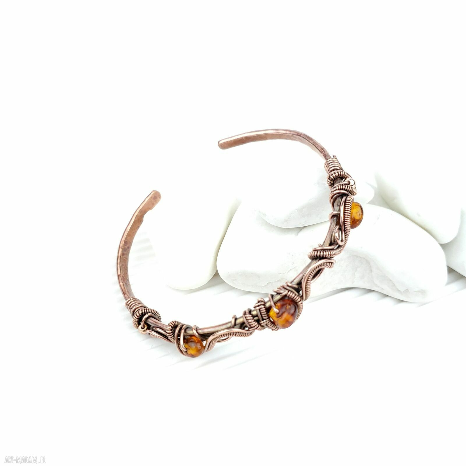 Bransoleta mankietowa z bursztynem i hematytem - miedziany cuff