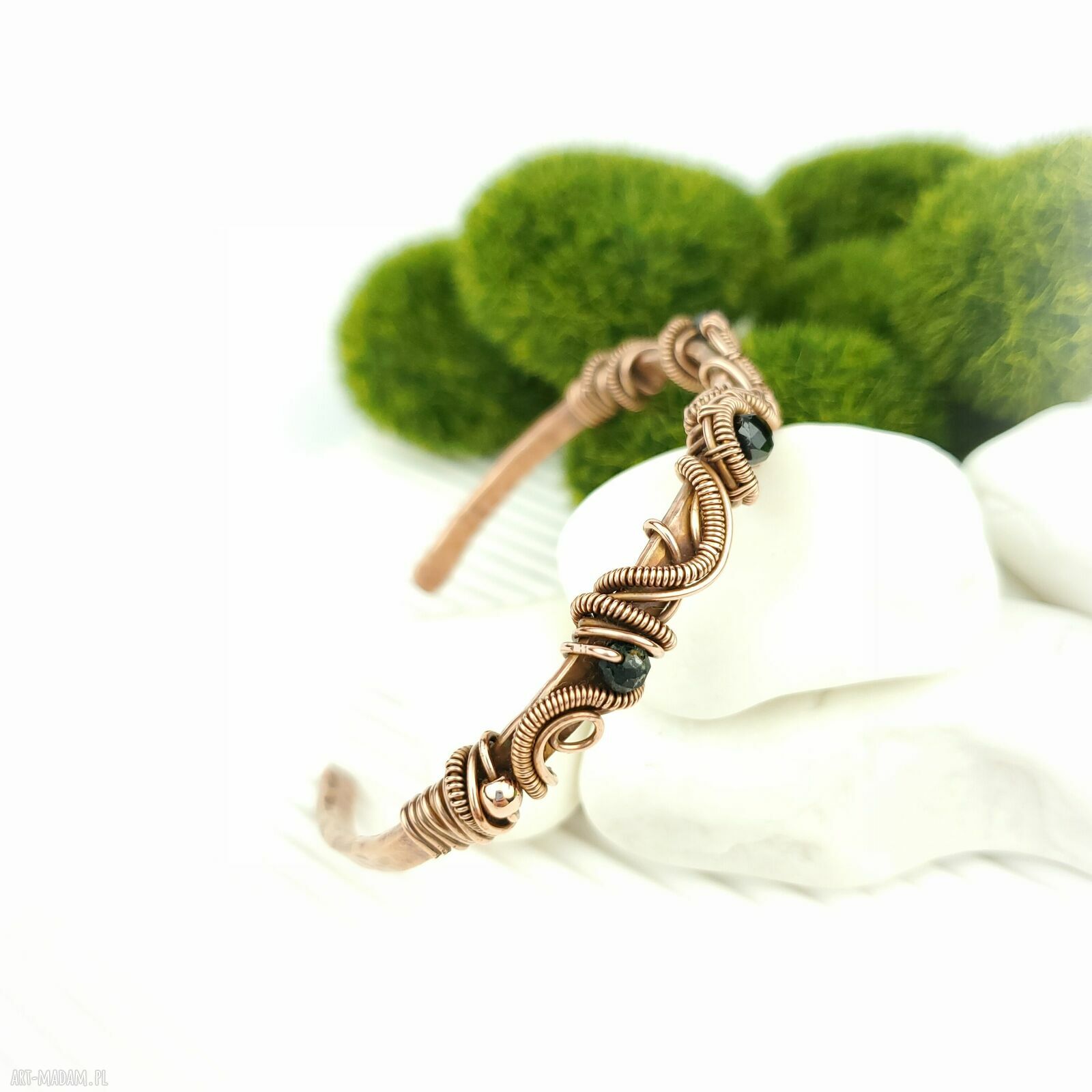 Bransoleta mankietowa z turmalinem i hematytem - miedziany cuff