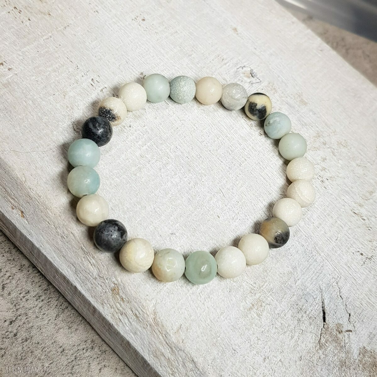 Bransoletka z amazonitu Jan Art - 8 mm na silikonowej gumce (16-18 cm)
