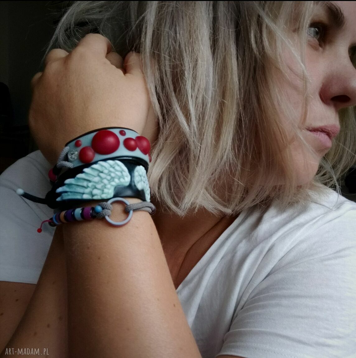 Bransoletka bąbelki z żywicy jubilerskiej UV - zmienia kolor i jest regulowana