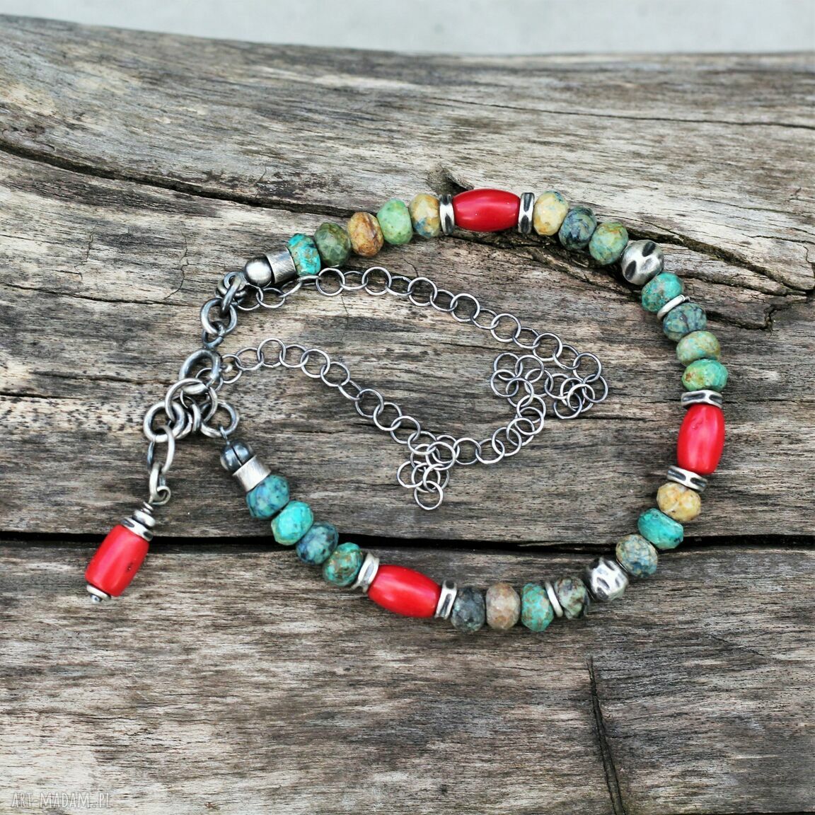 Bransoletka boho z chryzokoli i koralu (18,5-19,5 cm)