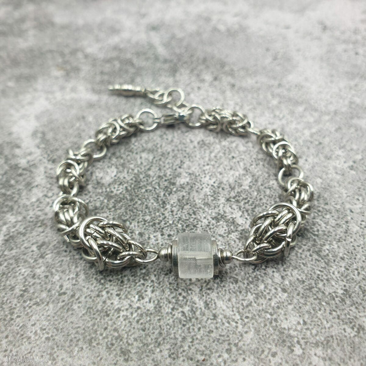 Bransoletka chainmaille z kryształem górskim - stal szlachetna, regulowana