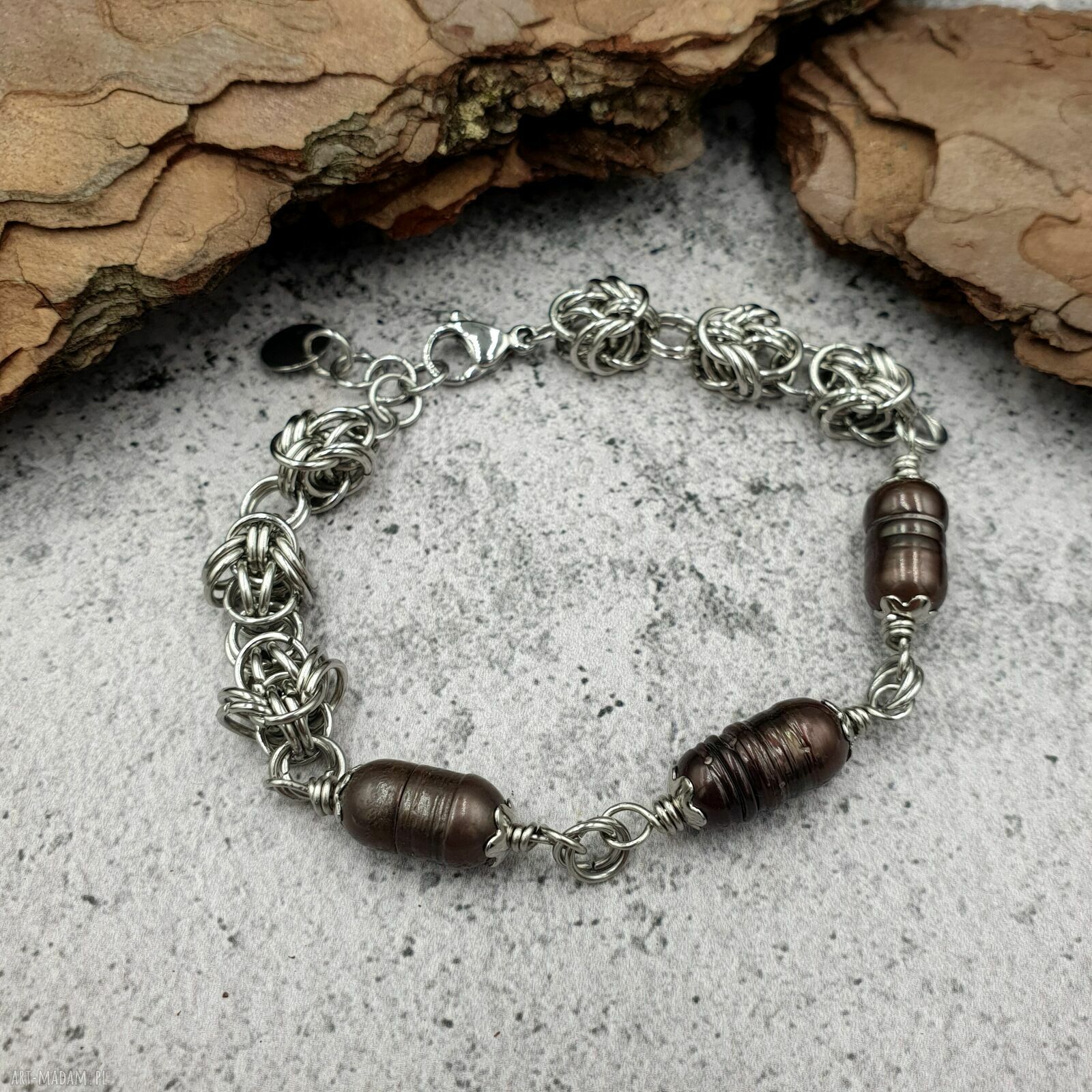 Bransoletka chainmaille z perłą rzeczną - ręcznie robiona stal szlachetna