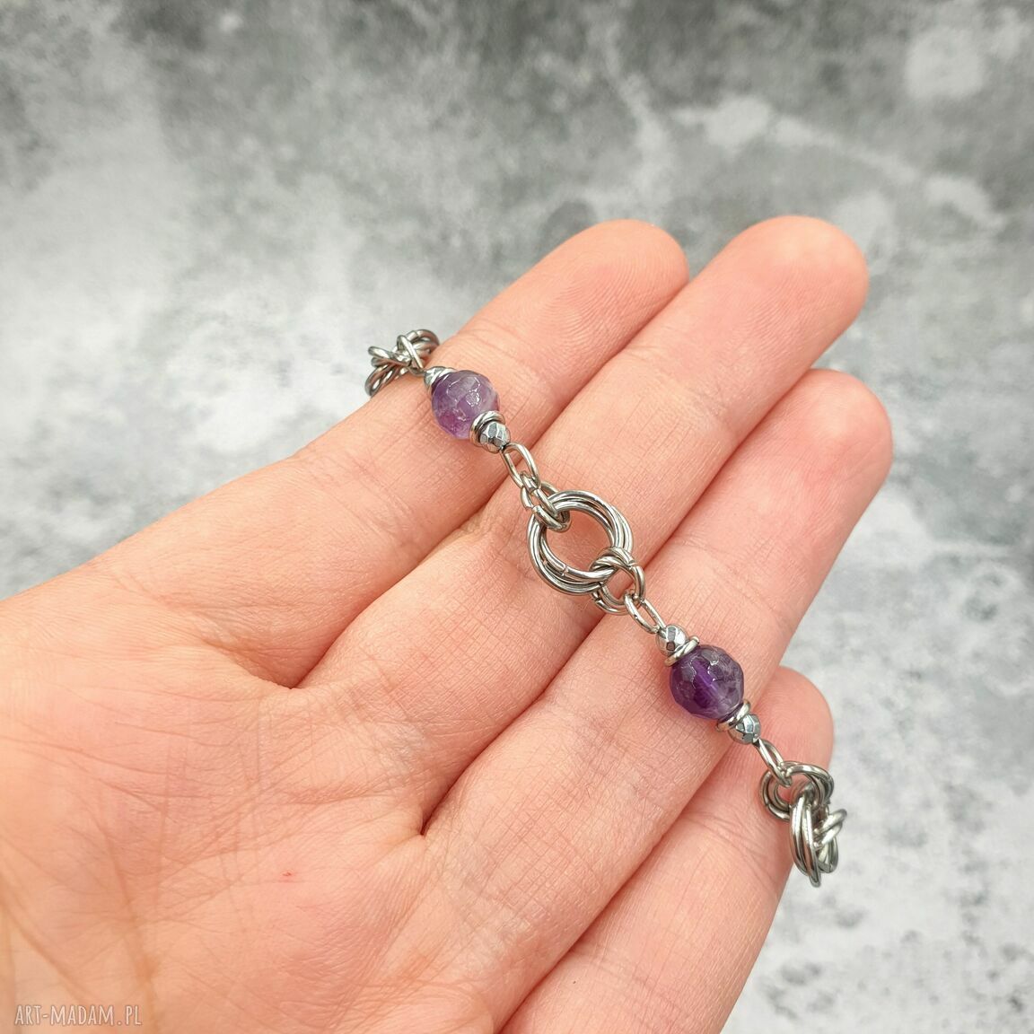 Bransoletka chainmaille z ametystem i hematytem Omnis Lapis - regulowana