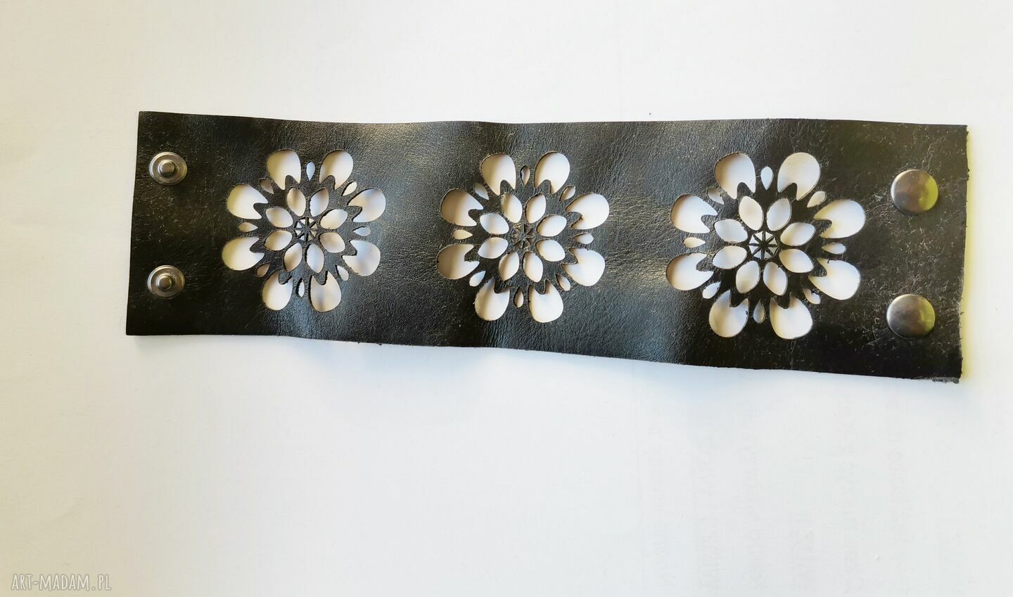 Czarna bransoletka skórzana boho - rozmiar uniwersalny