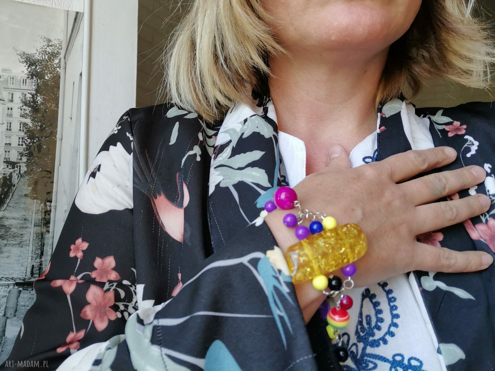 Duża bransoletka etno-boho folk z pomponami i frędzlami - kolorowa, ręcznie robiona