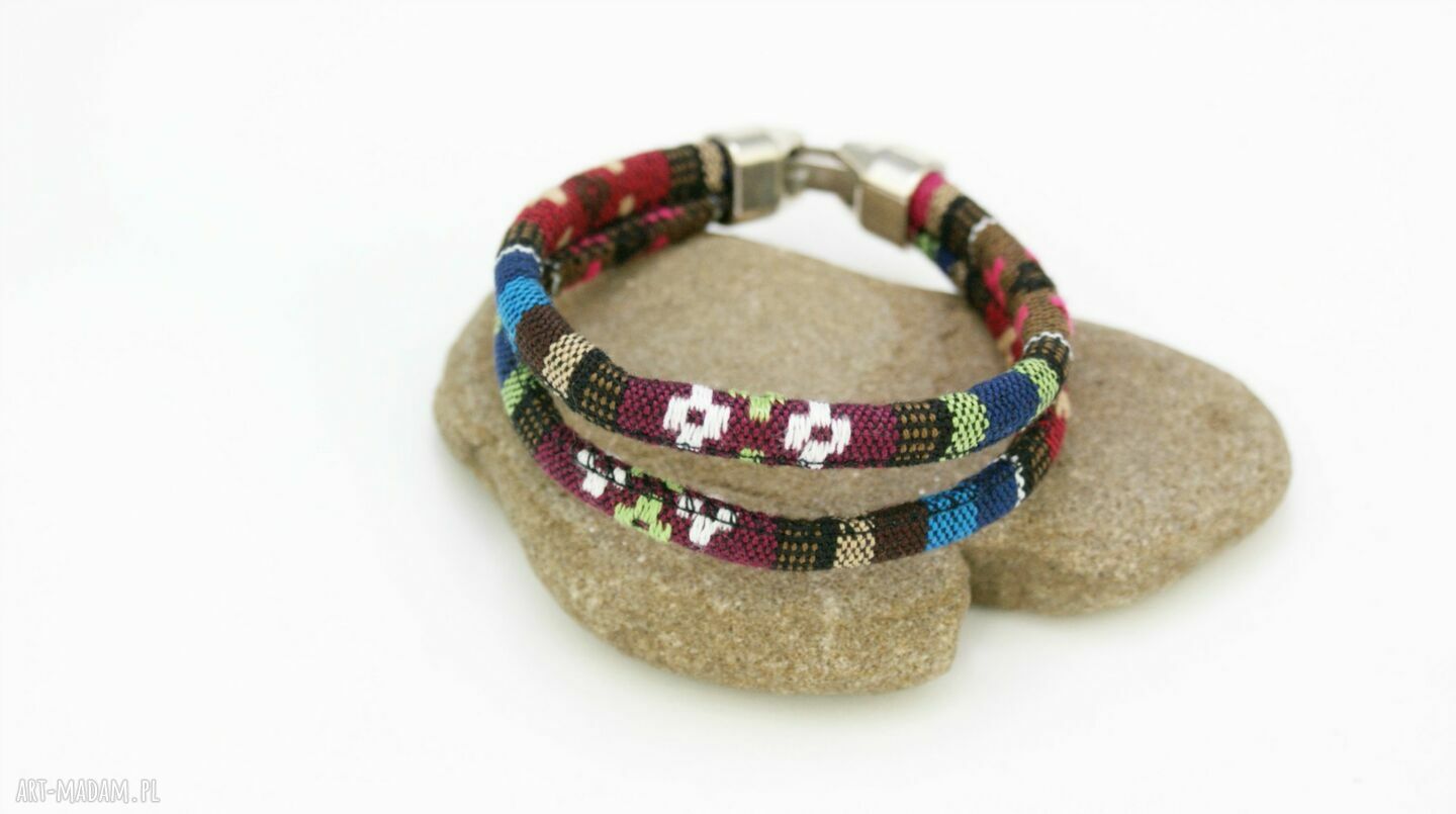 Kolorowa bransoletka etno-boho z bawełnianego sznurka - do 18 cm