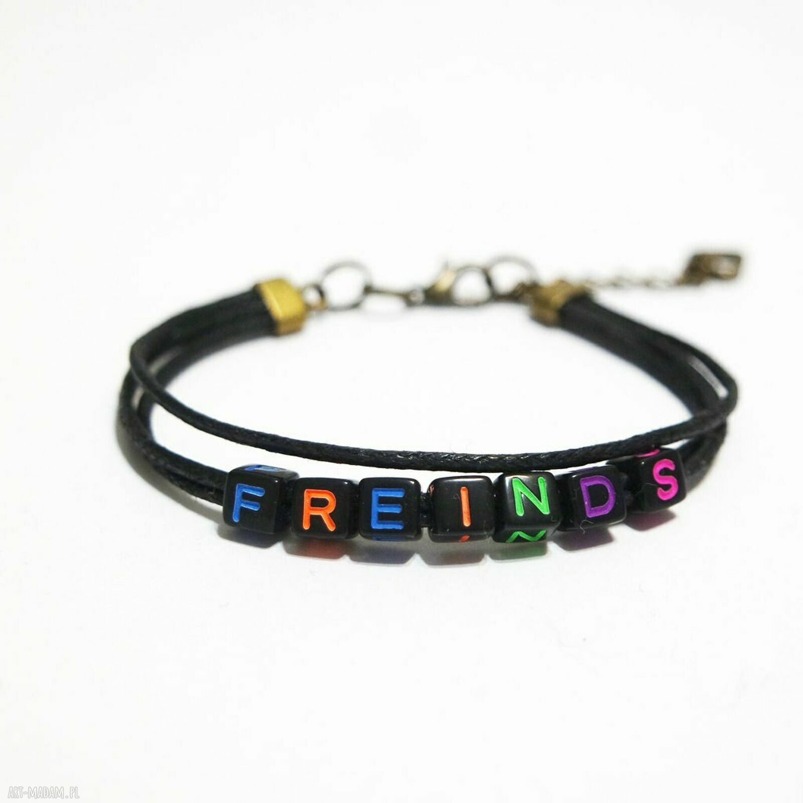 Bransoletka Freinds - Friends z literówką, sznureczki i koraliki