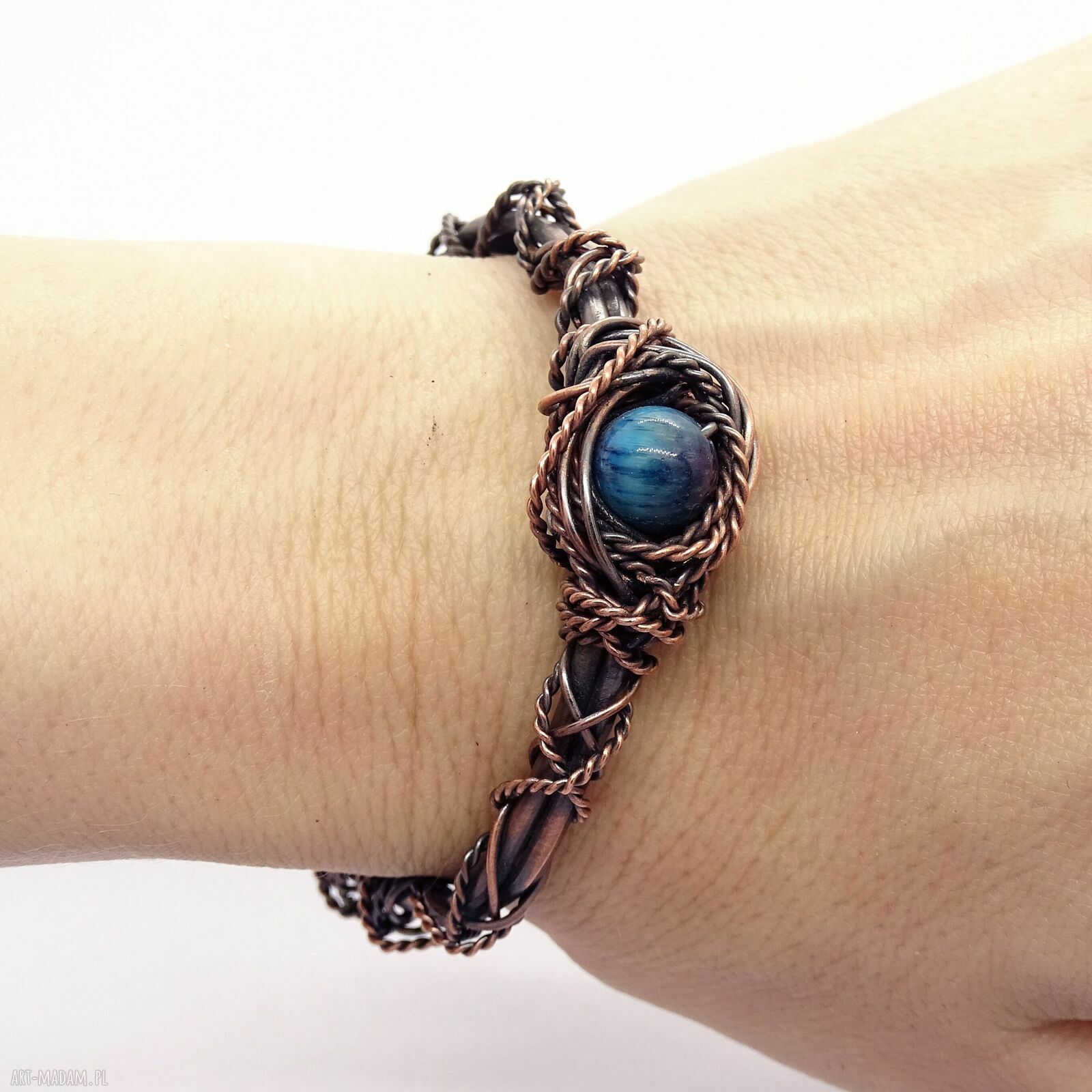Bransoletka miedziana bez zapięcia z niebieskim tygrysim okiem - cuff handmade