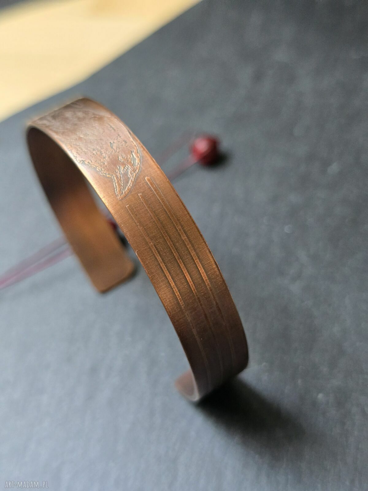 Miedziana bransoletka z krukiem - rustykalna biżuteria w stylu gothic, 1 cm