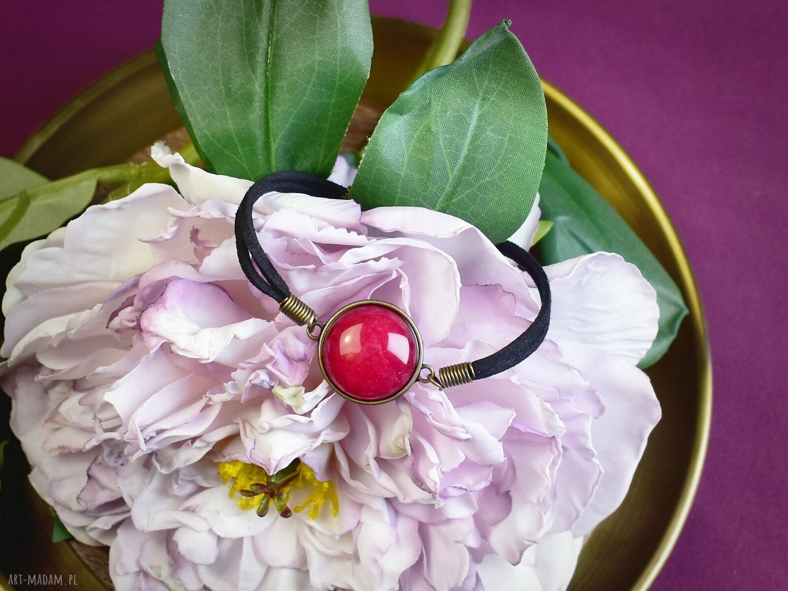 bransoletki: Bransoletka na rzemyku kamień czerwony jadeit antyczny brąz #100