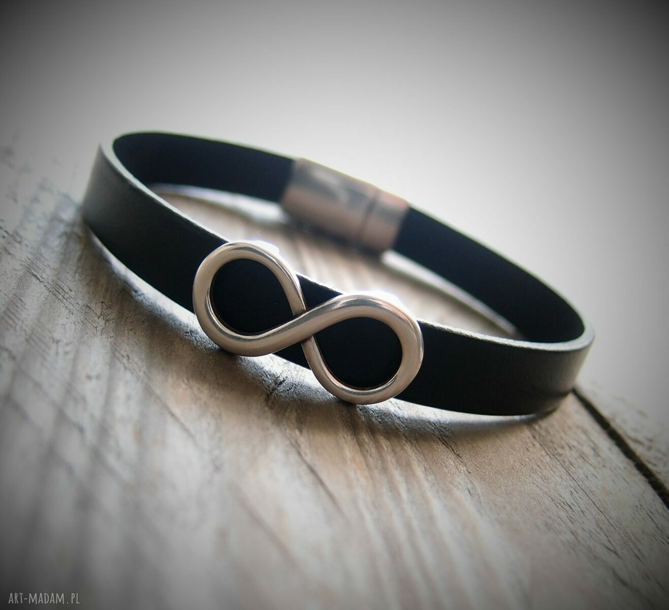 Bransoletka skórzana "Infinity"