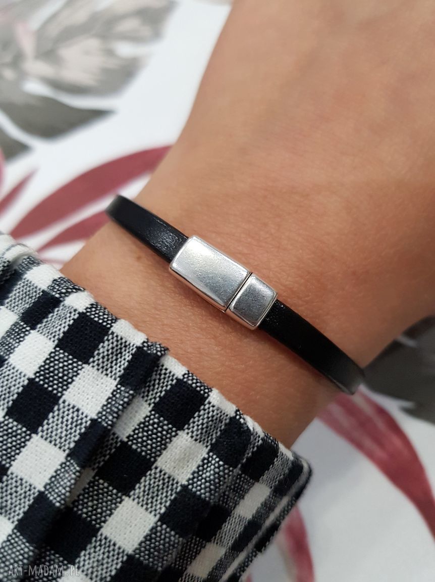 Bransoletka skórzana Minimal Łapa czarna z zapięciem magnetycznym