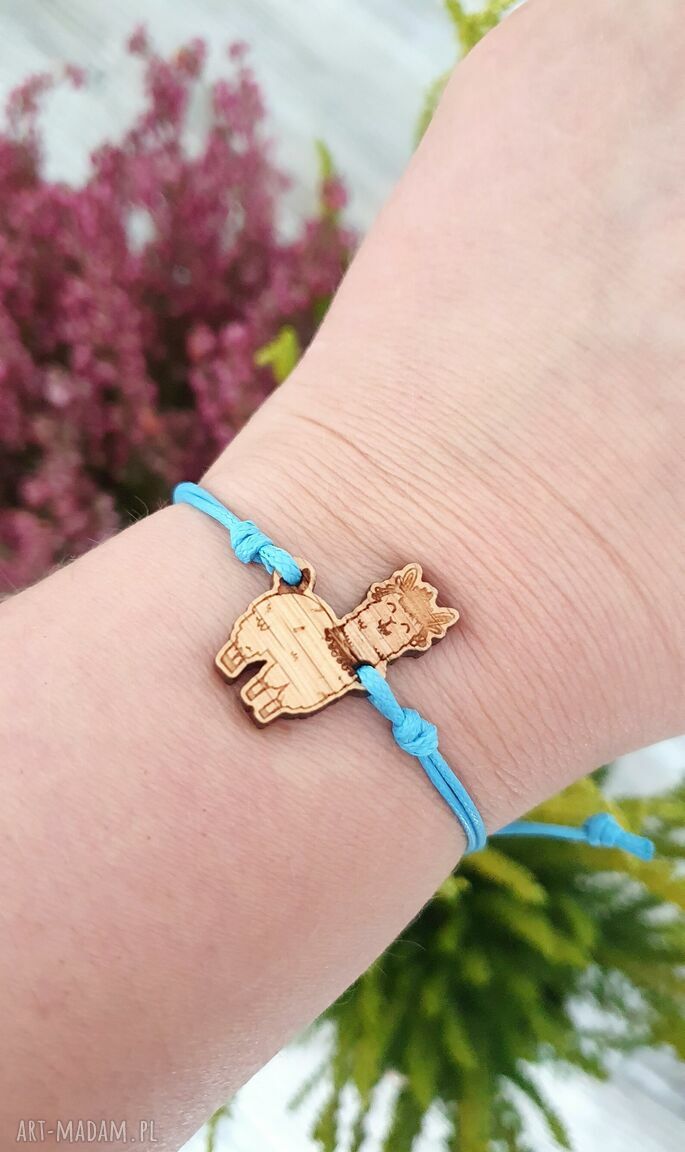 Bransoletka sznurkowa makrama z lamą i dębem - regulowane zapięcie (14-17 cm)