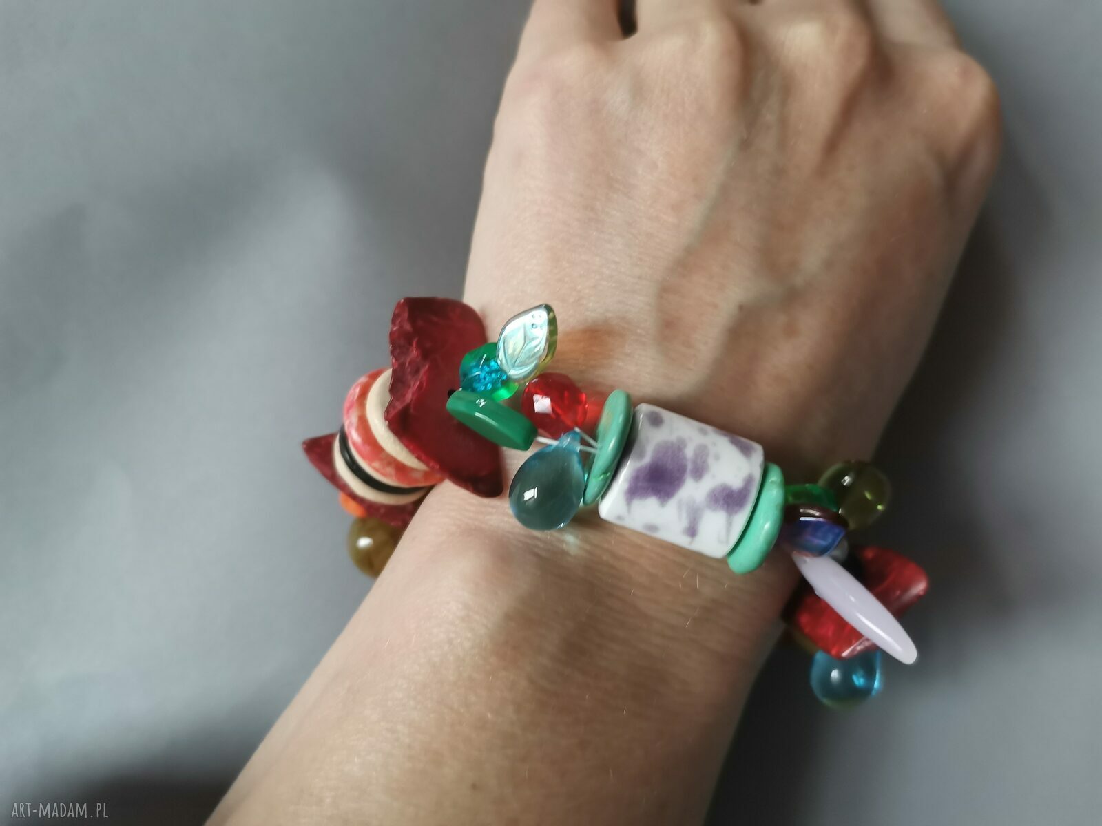 Bransoletka boho Frida - uniwersalna duża z pomponami i frędzlami