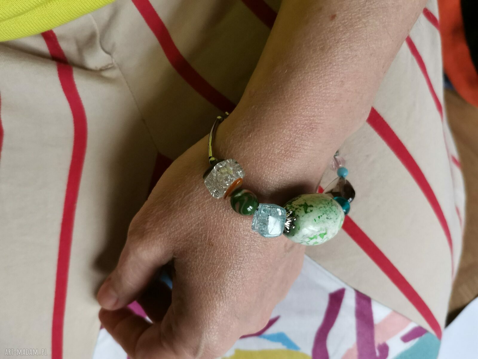 Bransoletka uniwersalna etno boho folk z frędzlami