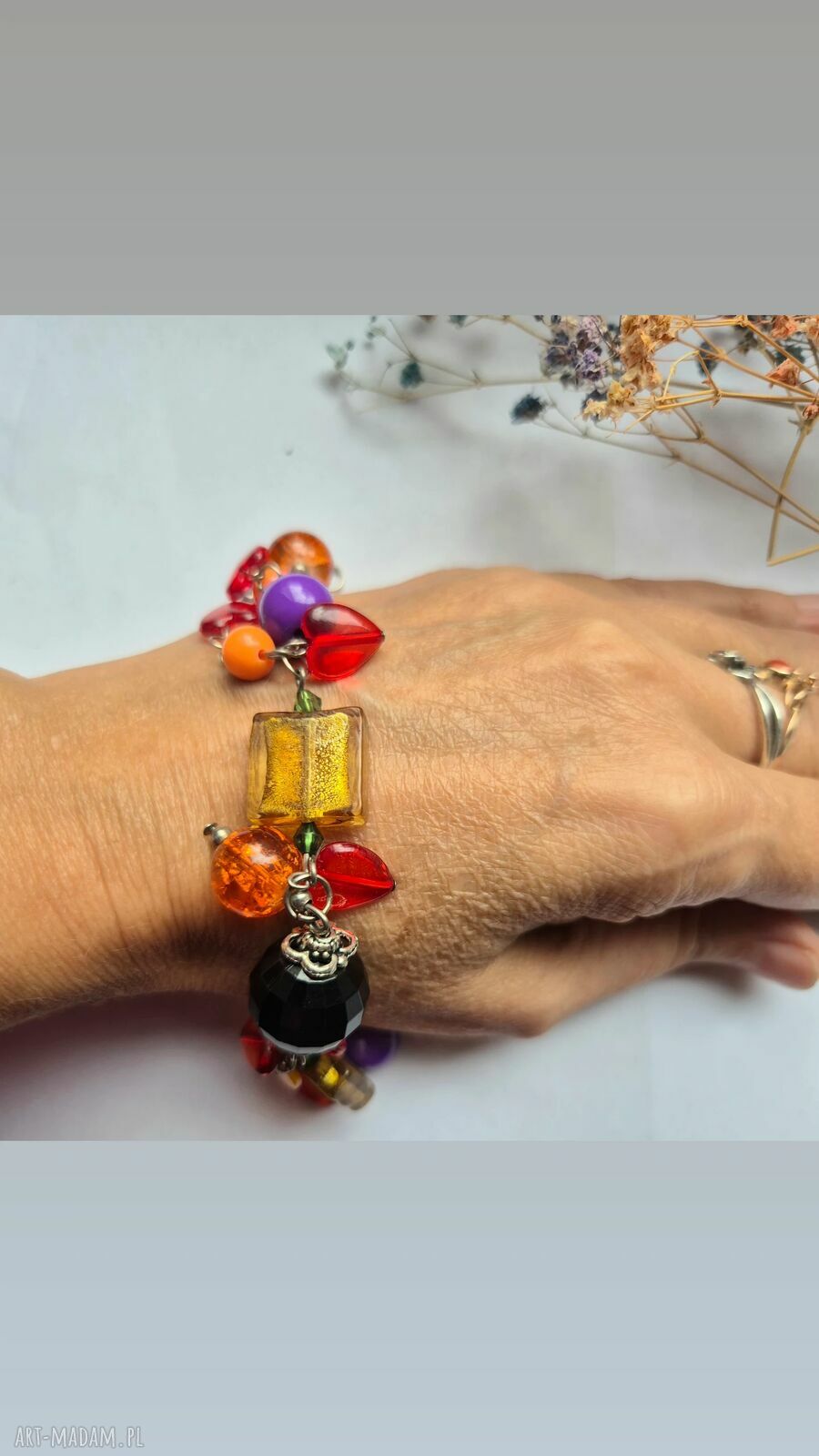 Kolorowa bransoletka boho handmade z zawieszkami