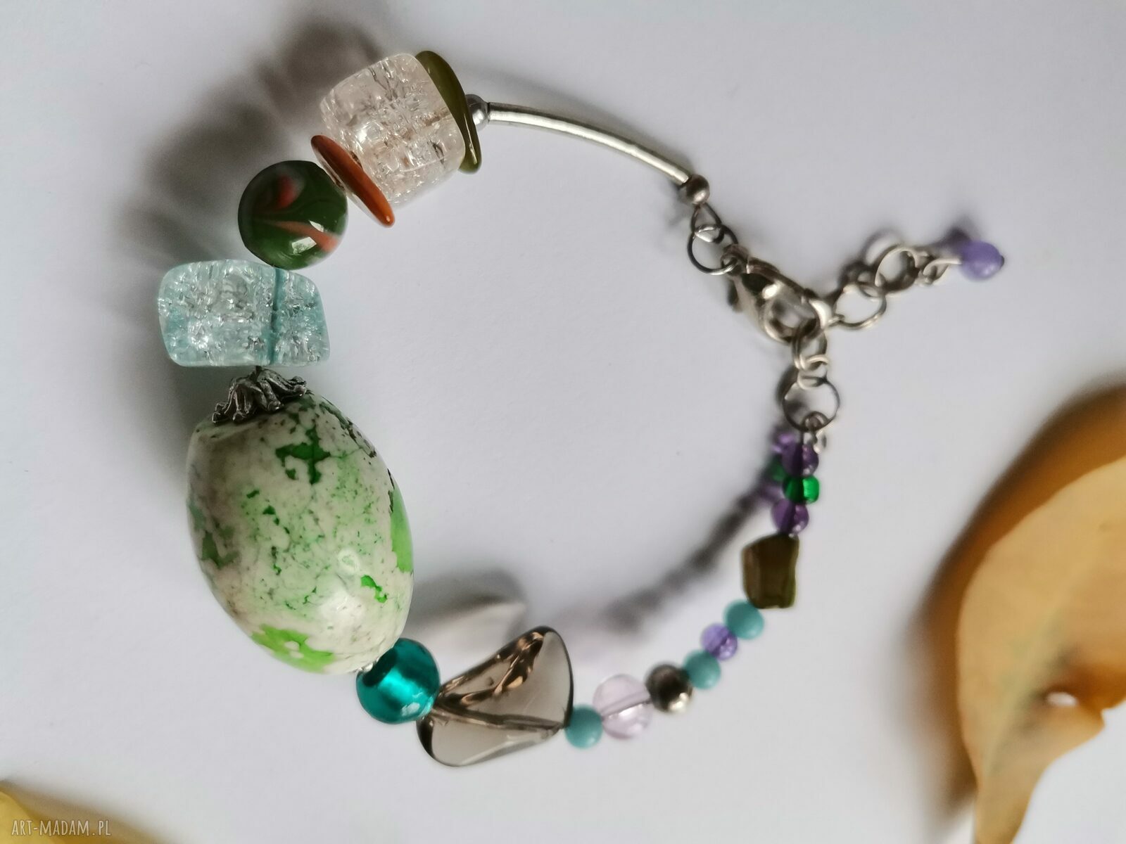 Bransoletka uniwersalna etno boho folk z frędzlami