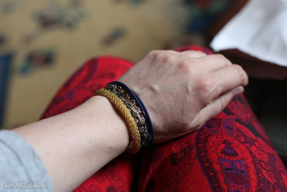 Bransoletka uniwersalna sznurkowa w stylu etnicznym boho