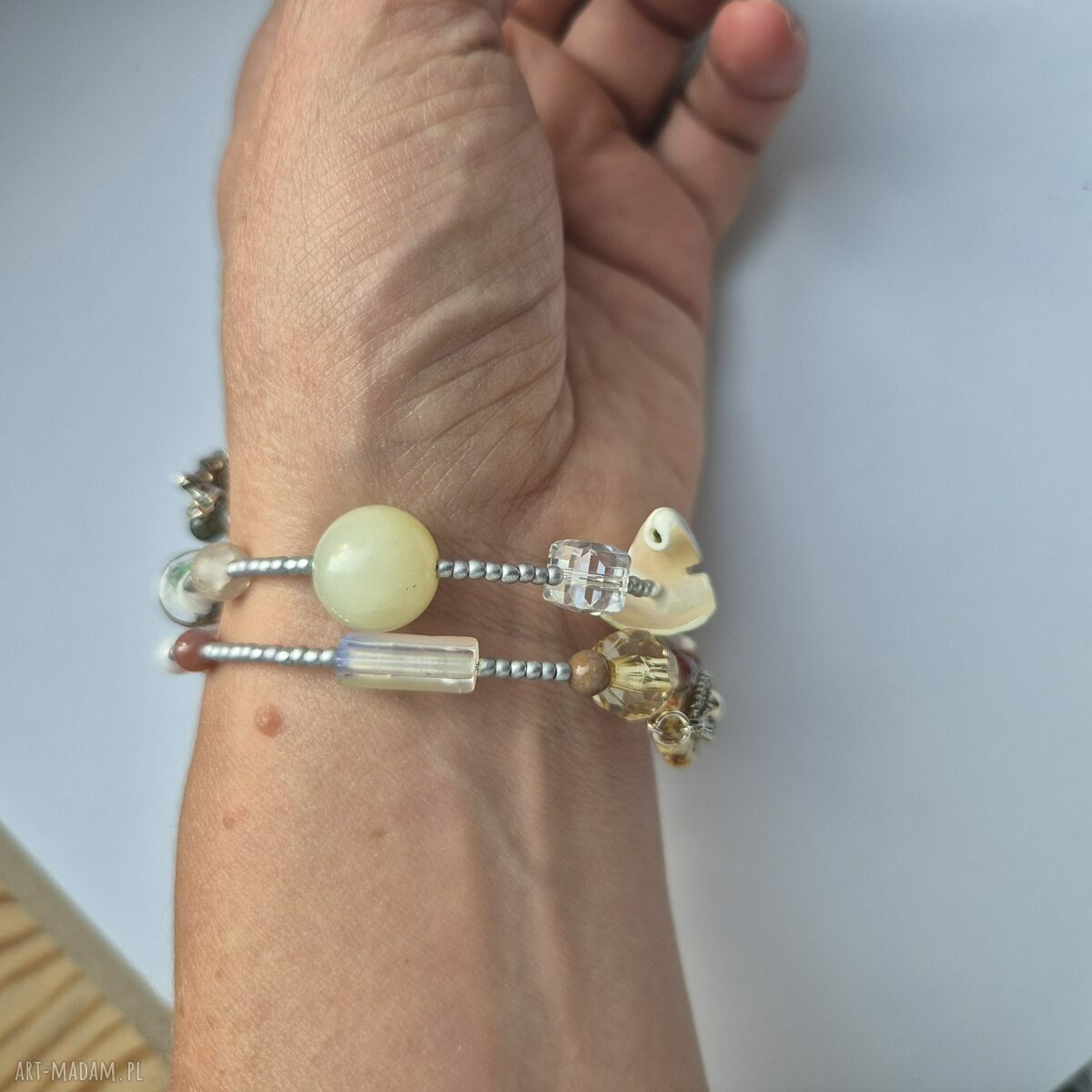 Uniwersalna bransoletka pamięciowa boho (duża) z zawieszkami