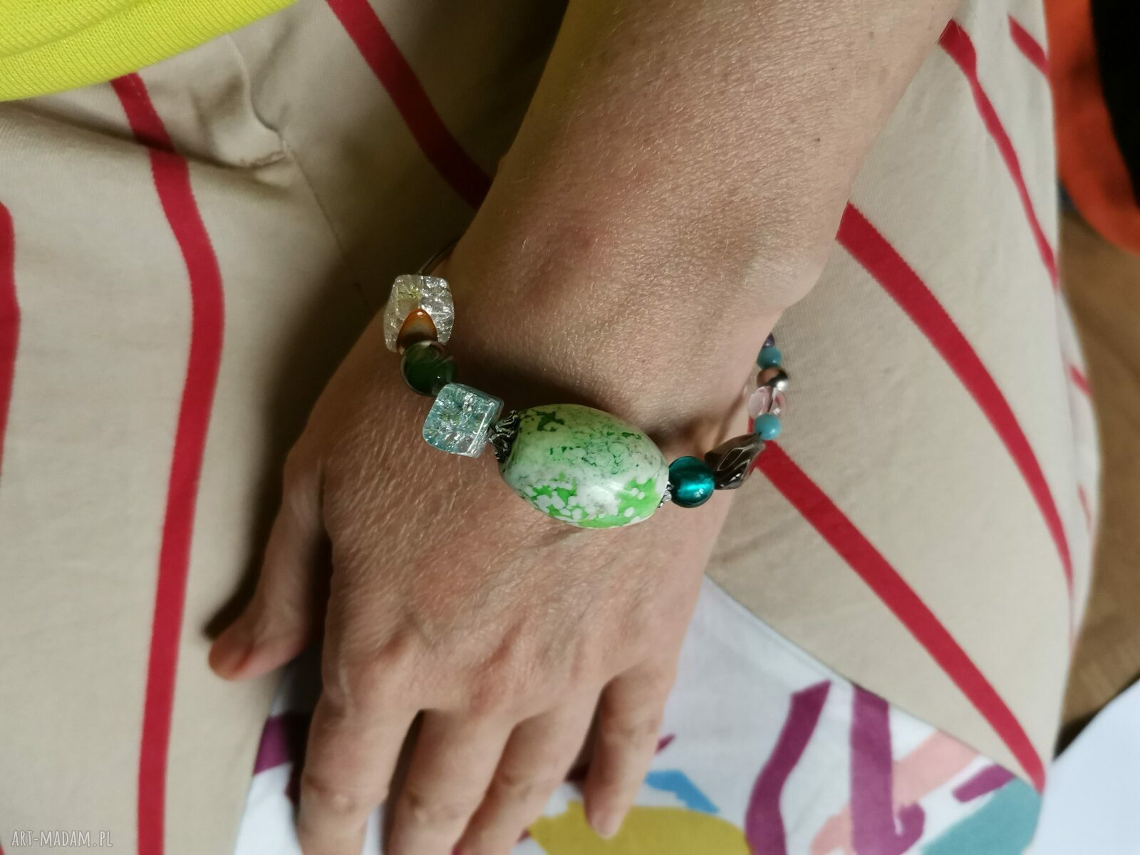 Bransoletka uniwersalna etno boho folk z frędzlami