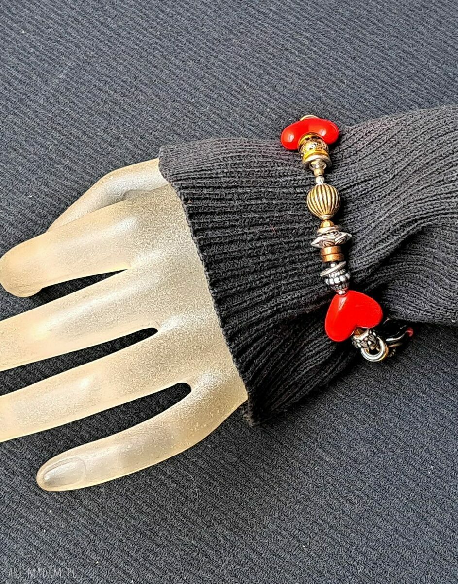 Bransoletka z 3 sercami - walentynkowy prezent handmade