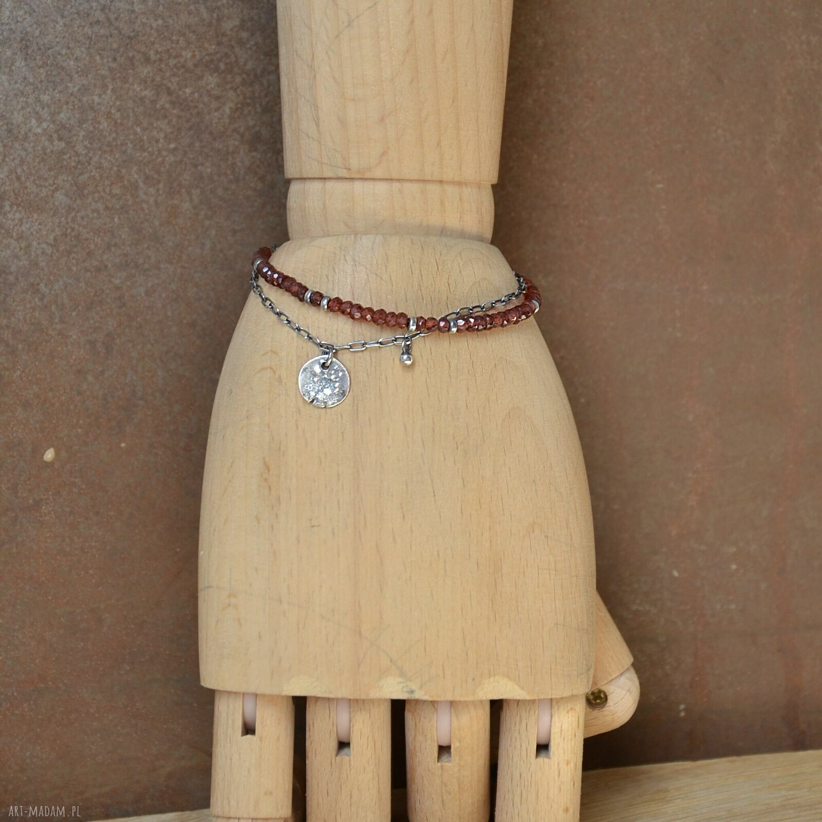 Delikatna bransoletka z granatów mozambijskich i srebra 925