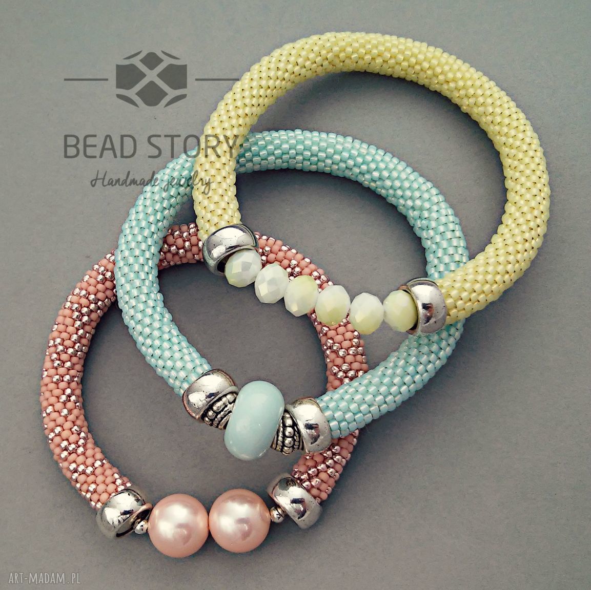 Pastelowa żółta bransoletka z koralików - handmade beaded crochet